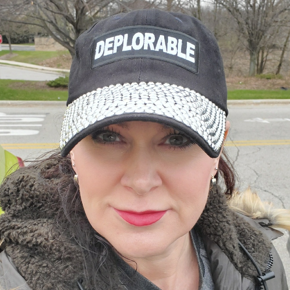 Meet your Posher, Denise
